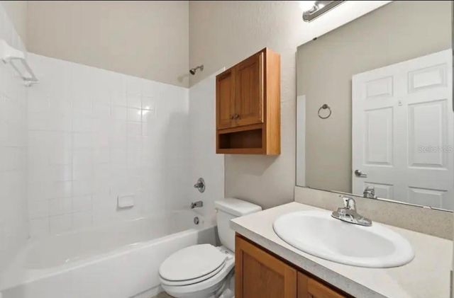 202 HIGHLAND MEADOWS PLACE, Davenport, FL 33837