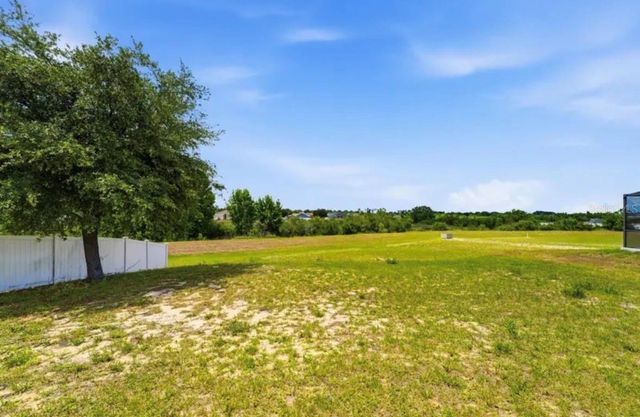 202 HIGHLAND MEADOWS PLACE, Davenport, FL 33837
