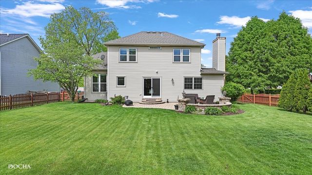 2220 Stonehaven Drive, Plainfield, IL 60586
