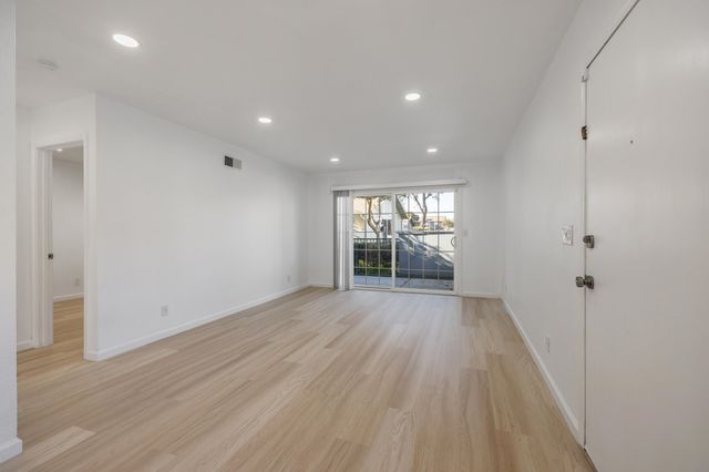 4262 Las Feliz Ct, Union City, CA 94587