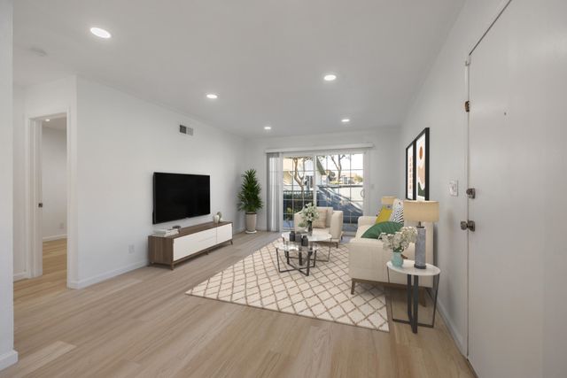 4262 Las Feliz Ct, Union City, CA 94587