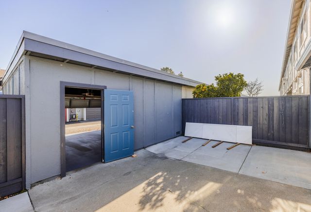 4262 Las Feliz Ct, Union City, CA 94587