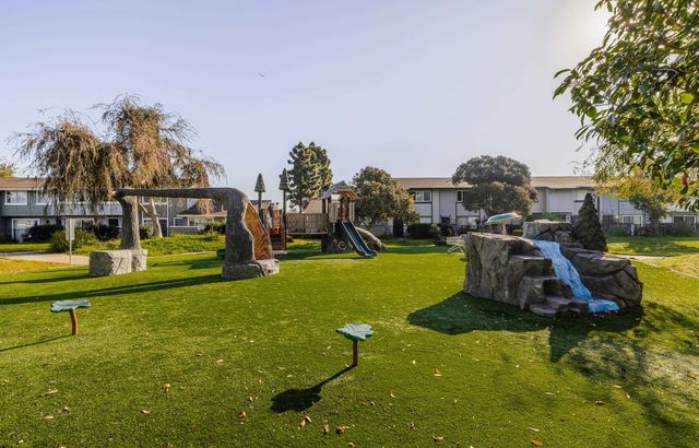 4262 Las Feliz Ct, Union City, CA 94587