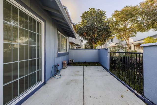 4262 Las Feliz Ct, Union City, CA 94587