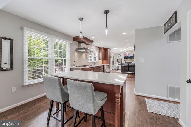 13387 GLEN TAYLOR LN, Herndon, VA 20171