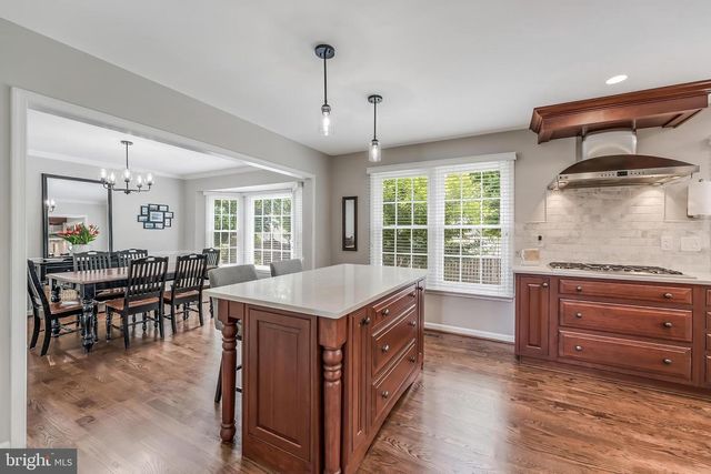 13387 GLEN TAYLOR LN, Herndon, VA 20171