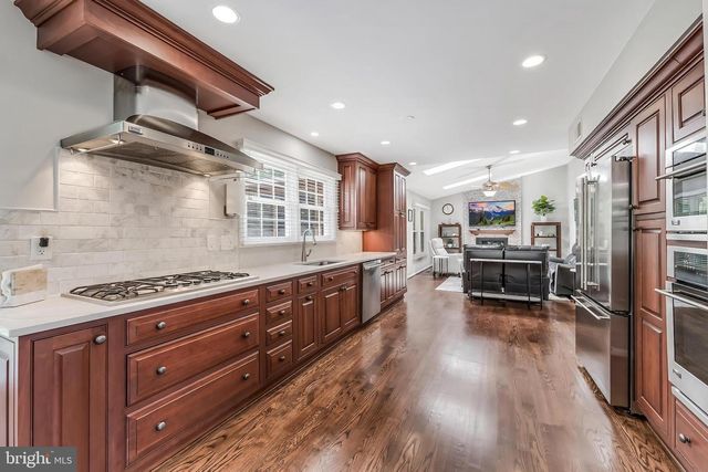 13387 GLEN TAYLOR LN, Herndon, VA 20171