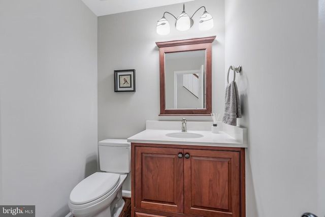 13387 GLEN TAYLOR LN, Herndon, VA 20171
