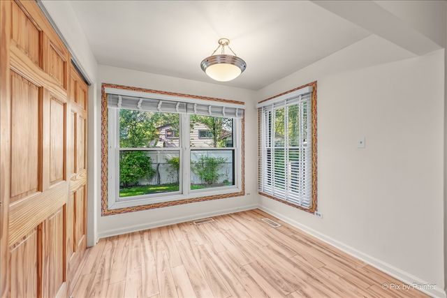 3116 Mary Kay Lane, Glenview, IL 60026