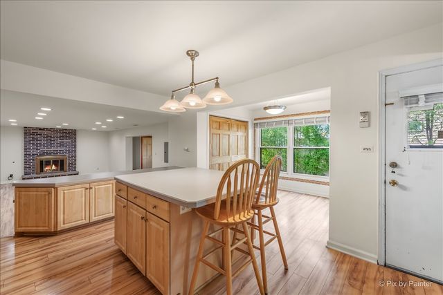 3116 Mary Kay Lane, Glenview, IL 60026