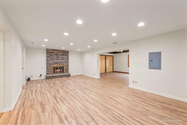 3116 Mary Kay Lane, Glenview, IL 60026