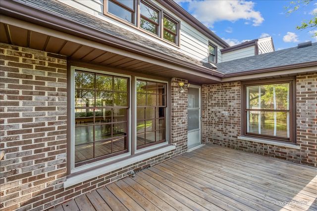 3116 Mary Kay Lane, Glenview, IL 60026