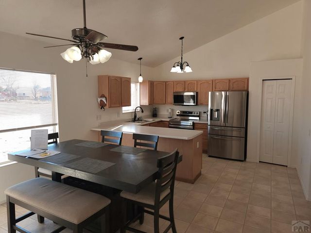 1467 W Plaza De Los Leones Dr, Pueblo West, CO 81007