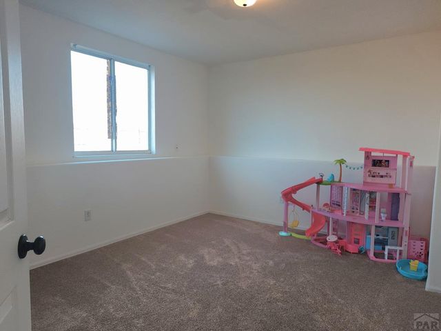 1467 W Plaza De Los Leones Dr, Pueblo West, CO 81007