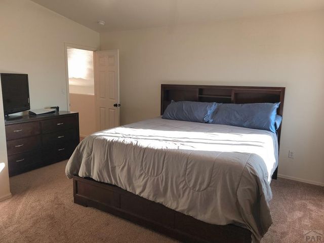 1467 W Plaza De Los Leones Dr, Pueblo West, CO 81007