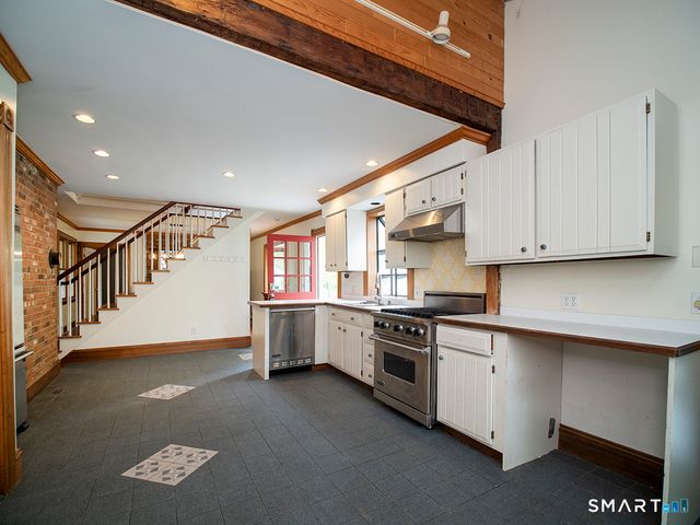 388 Amity Road, Woodbridge, CT 06525