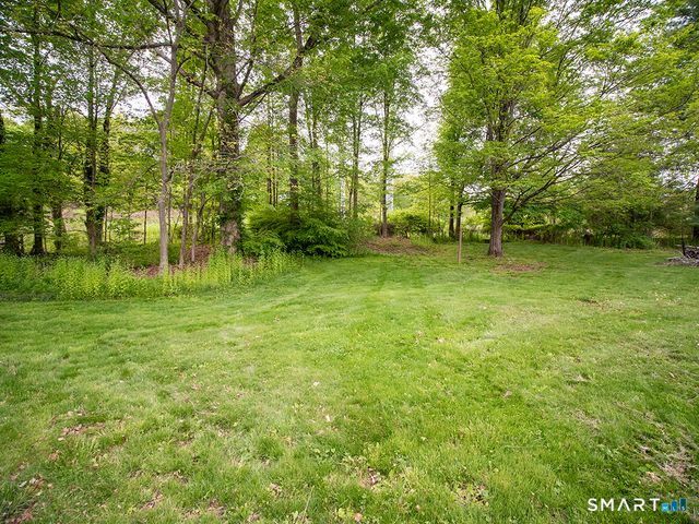 388 Amity Road, Woodbridge, CT 06525