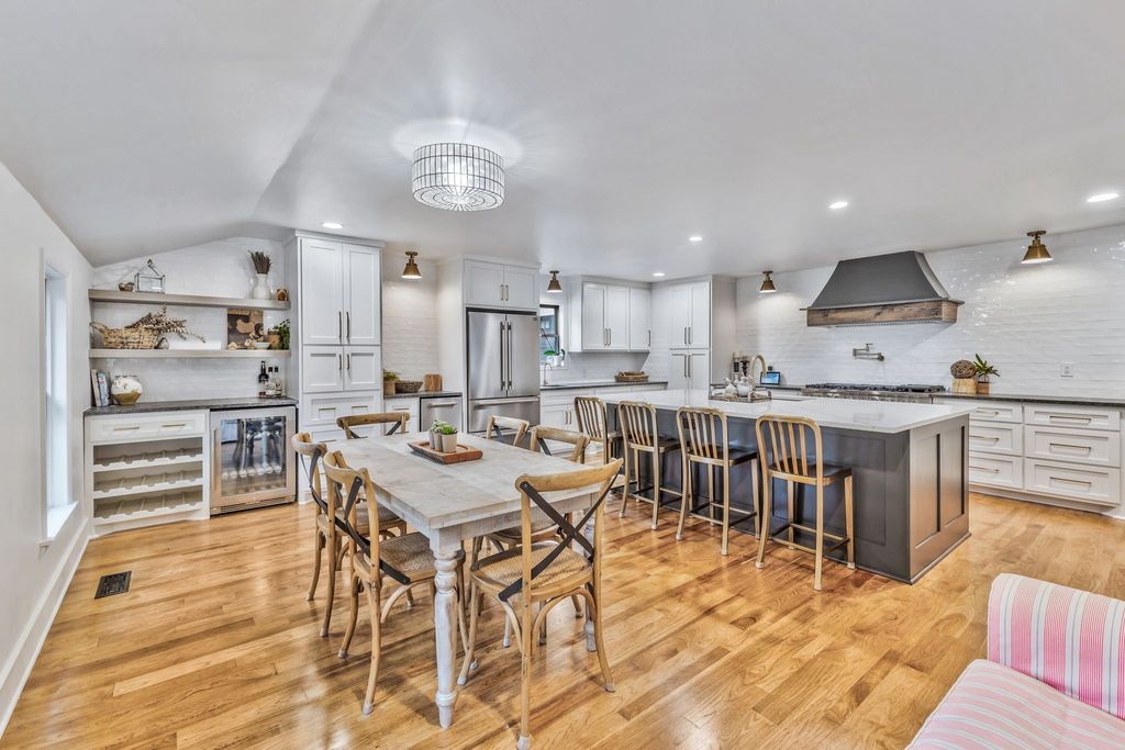 1757 Old Hillsboro Rd, Franklin, TN 37069