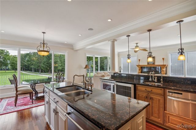 13612 Waterswatch Ctr, Midlothian, VA 23113