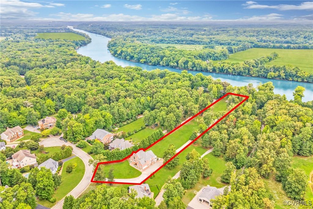 13612 Waterswatch Ctr, Midlothian, VA 23113