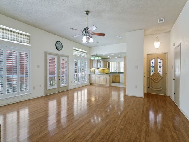1515 Laguna Vista Way, Grapevine, TX 76051