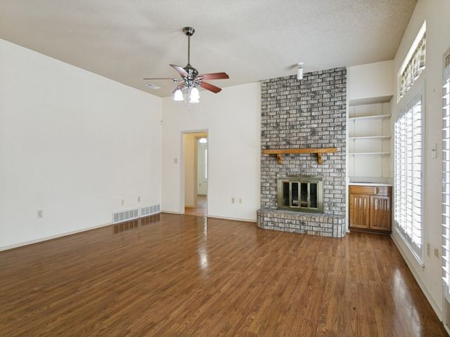 1515 Laguna Vista Way, Grapevine, TX 76051