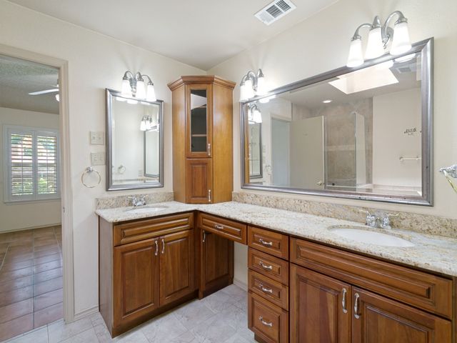 1515 Laguna Vista Way, Grapevine, TX 76051