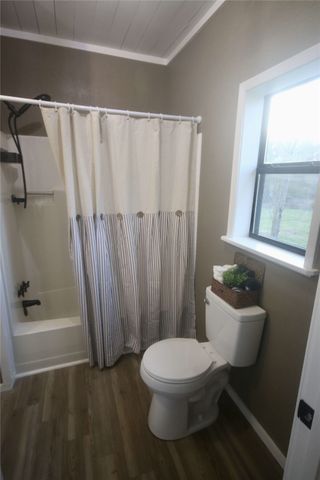 514 E Linn Street, Huntington, TX 75949