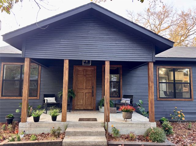 514 E Linn Street, Huntington, TX 75949