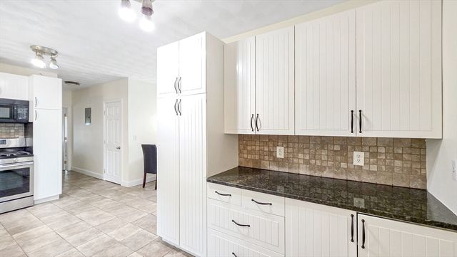 14 Cocasset 2, Foxboro, MA 02035