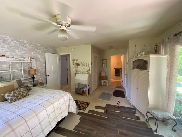 555 Foreman Street SE, Lowell, MI 49331
