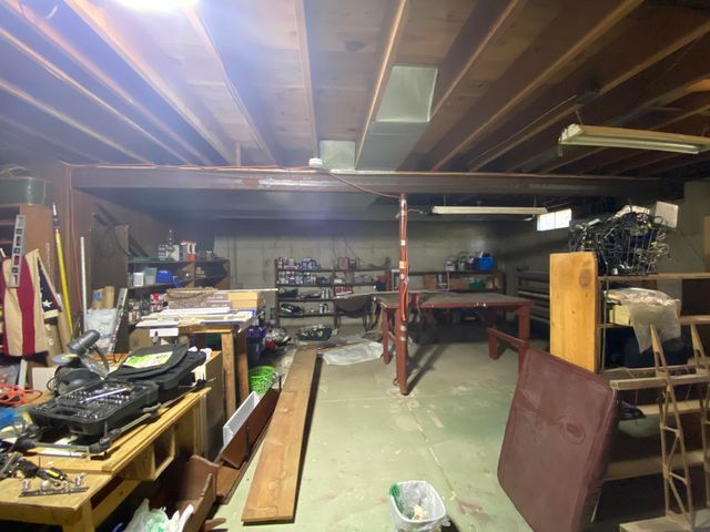 555 Foreman Street SE, Lowell, MI 49331