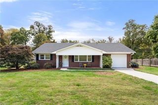 4380 Wesmar Drive, Pfafftown, NC 27040