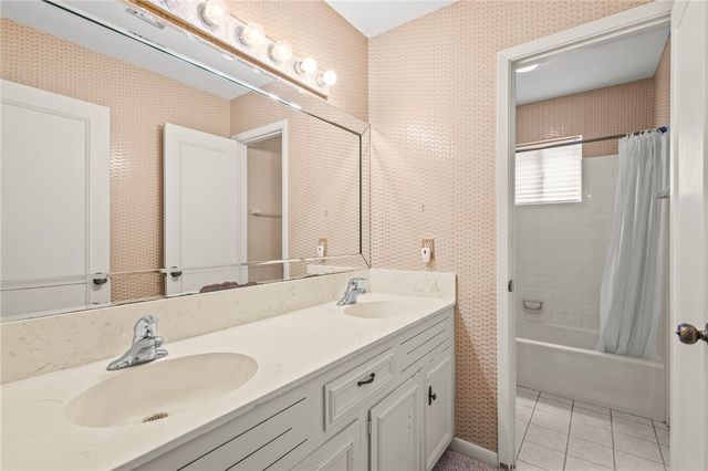 5209 Moultrie Dr, Corpus Christi, TX 78413