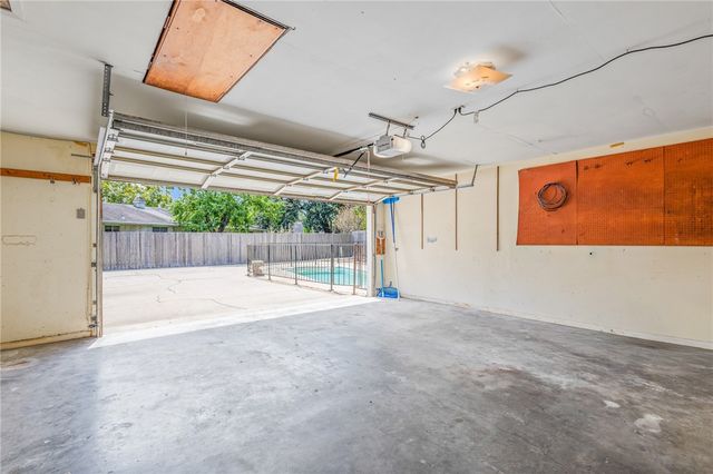 5209 Moultrie Dr, Corpus Christi, TX 78413