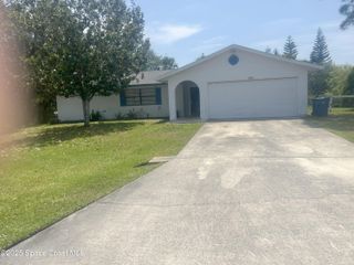 1291 Deggen Court NW, Palm Bay, FL 32907