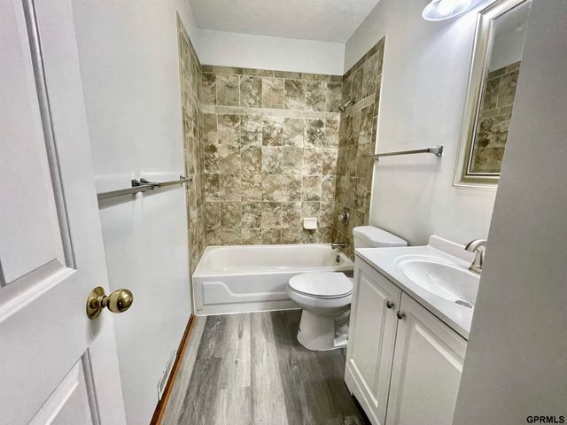 344 S 26th Street, Lincoln, NE 68510