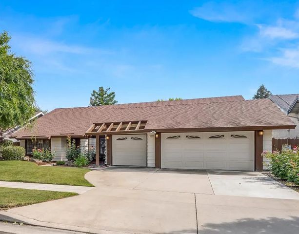 941 E Cromwell, Fresno, CA 93720
