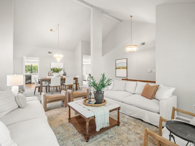 941 E Cromwell, Fresno, CA 93720