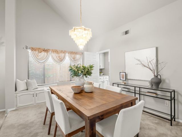 941 E Cromwell, Fresno, CA 93720