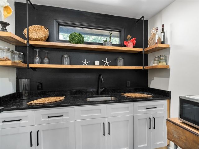 3301 Highway 35 N, Fulton, TX 78358