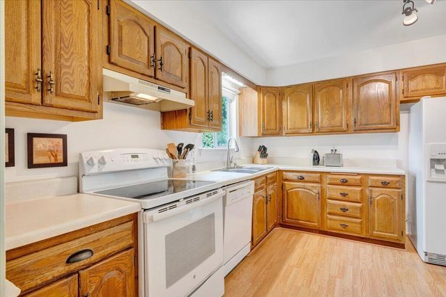 3958 Thames DR, Roanoke, VA 24018