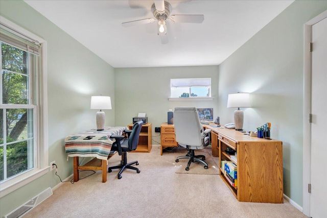 3958 Thames DR, Roanoke, VA 24018