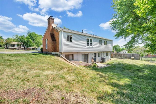 3958 Thames DR, Roanoke, VA 24018