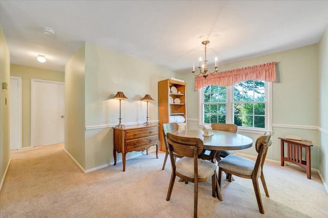 3958 Thames DR, Roanoke, VA 24018