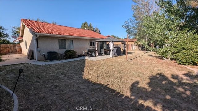 1514 Essex, Lancaster, CA 93534