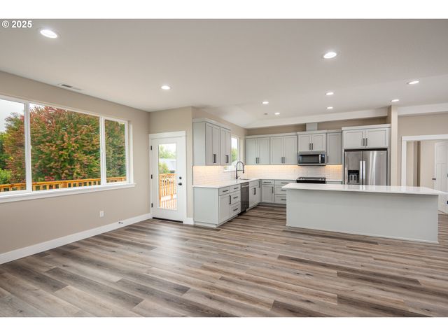 150 WIL Way, Winston, OR 97496