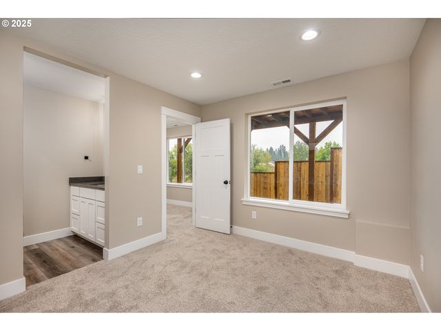 150 WIL Way, Winston, OR 97496