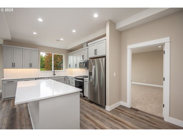 150 WIL Way, Winston, OR 97496