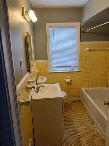 12648 Mettetal Street, Detroit, MI 48227